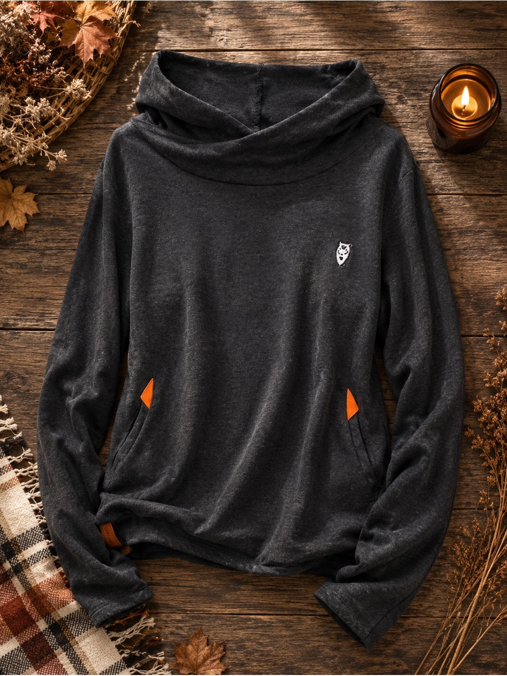Womenās Hooded Pullover